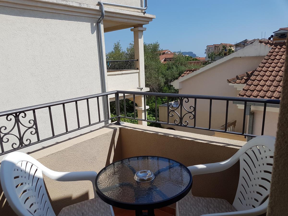 Apartments And Rooms Lijesevic Budva Exterior foto